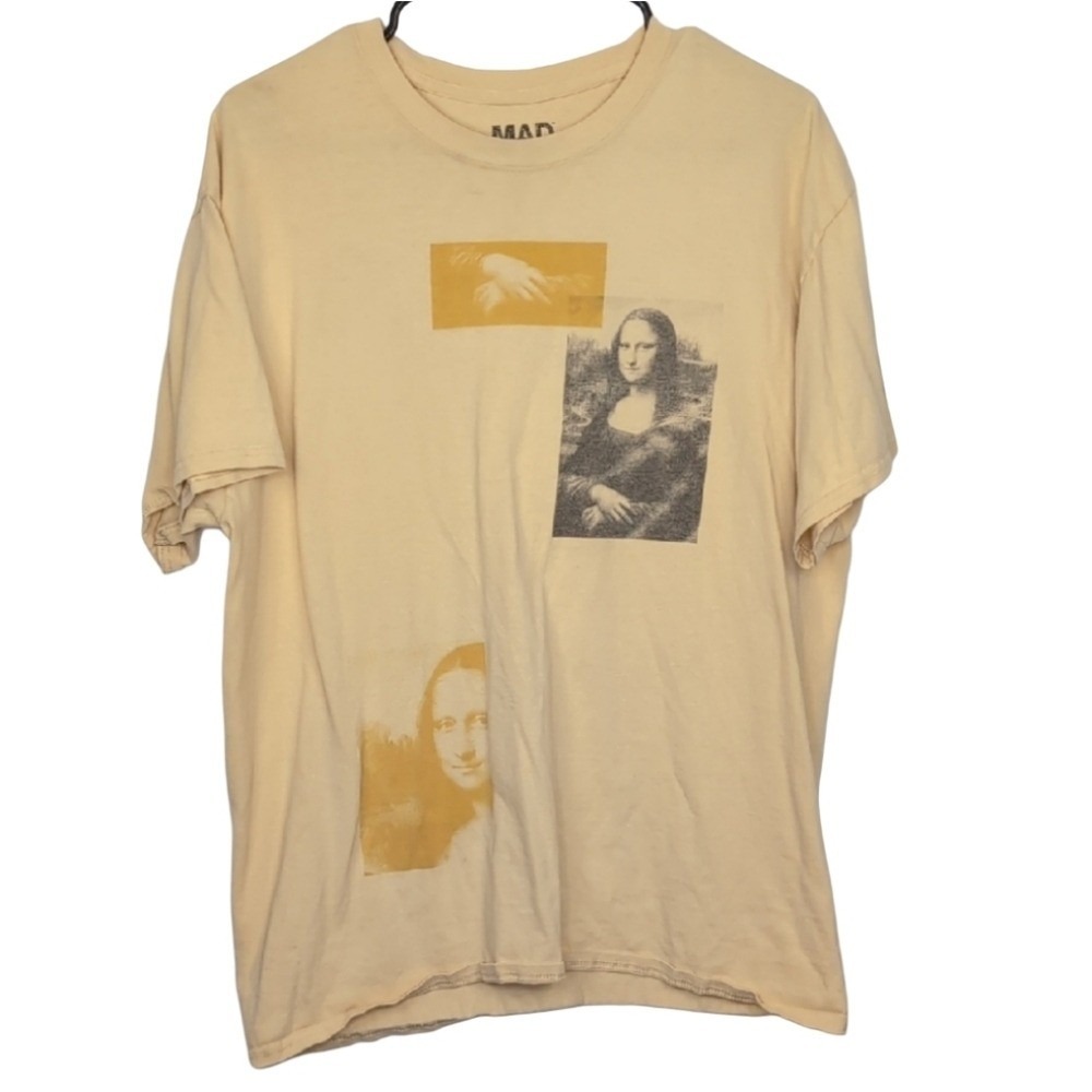 Mad Engine Men's Large Yellow Mona Lisa Graphic Short Sleeve Cotton Tee Shirt
